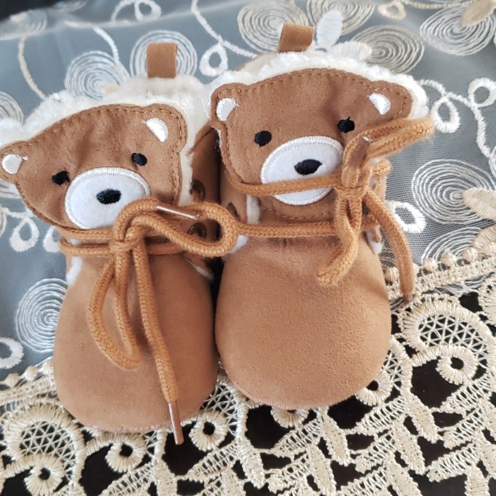 Infant shoes old navy 3-6 months